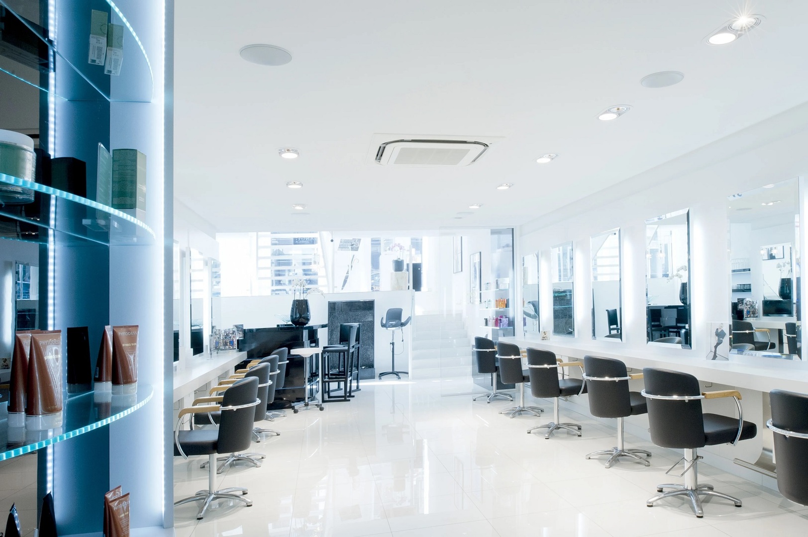 Инверторный кассетный кондиционер (сплит-система) Daikin FCAG60B / RZAG60B с зимним комплектом (-40)