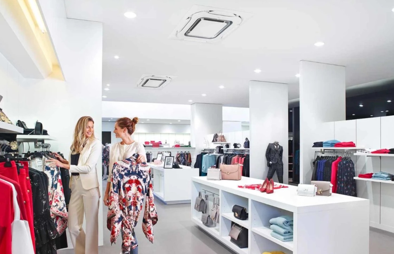 Инверторный кассетный кондиционер (сплит-система) Daikin FCAG35B / RZAG35B с зимним комплектом (-40)