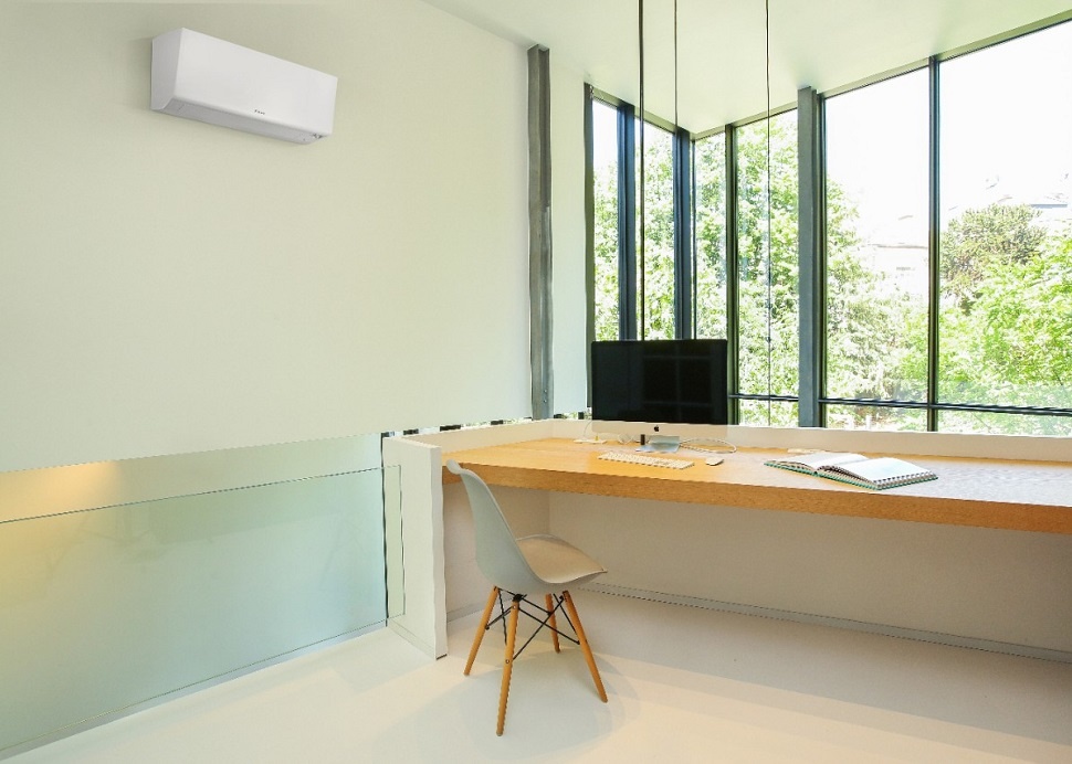 Инверторный настенный кондиционер (сплит-система) Daikin FTXM50A / RXM50A